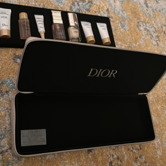 Dior Prestige Discovery Set - Picture 6 of 7